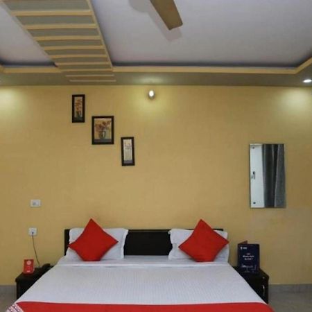 Hotel S K Palace Lucknow , Best Hotel In Lucknow , Hotel In Transport Nagar Lucknow ,Budget Hotels In Lucknow Dış mekan fotoğraf